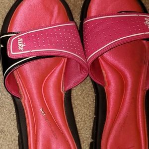 Nike slides